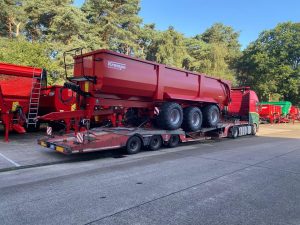 agricultural machinery transport france germany krampe kipper.jpg